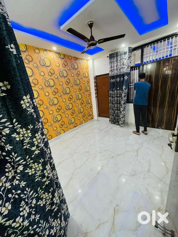 Builder flat