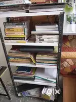 Books shelf with 5 plates