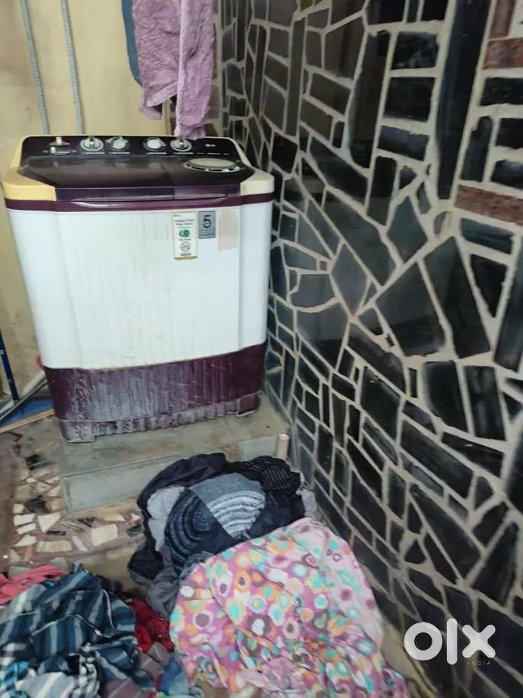 LG WASHING MACHINE VERY GOOD CONDITION