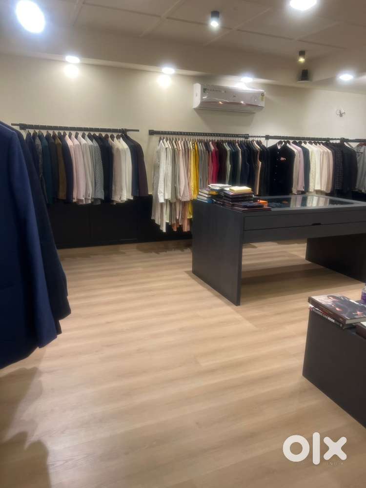 STORE MANAGER/ SALES