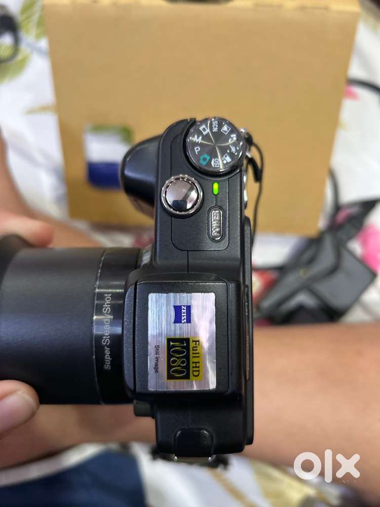 Sony cybershot camera