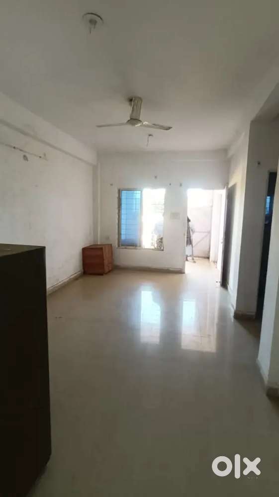 2 bhk flat semi furnished in chunabhati colony
