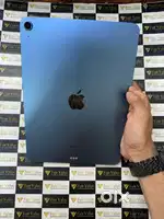 APPLE IPAD AIR 5 256GB M1 CHIP IN EXCELLENT CONDITION