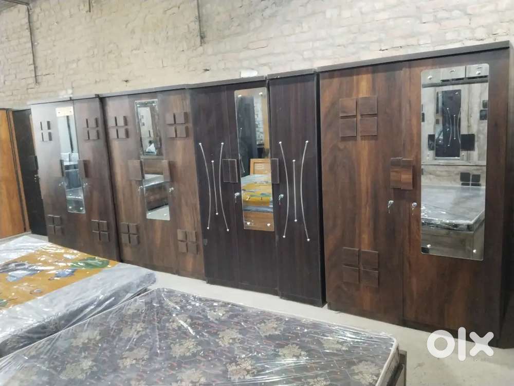 Pg id02 New 3 door wardrobe.vol_48i.o