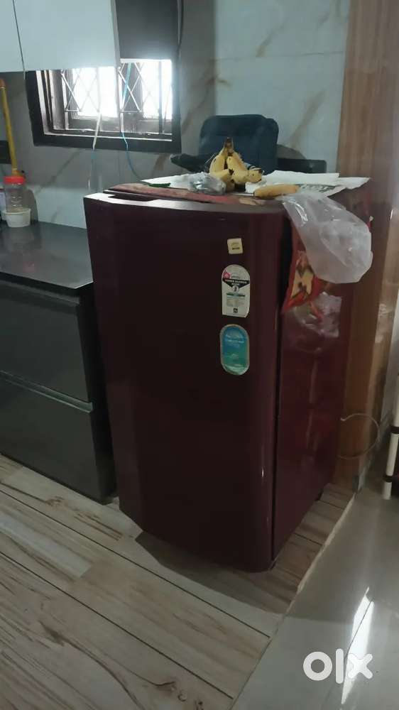 Single door refrigerator