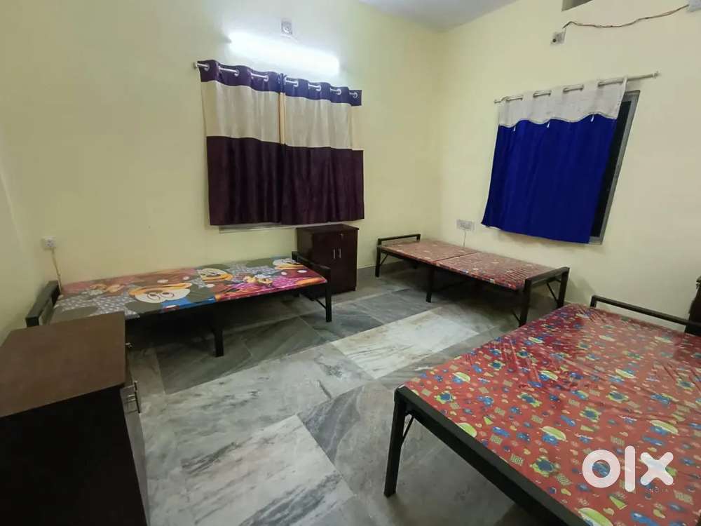 SN Hostel PG near Infosys for boys.