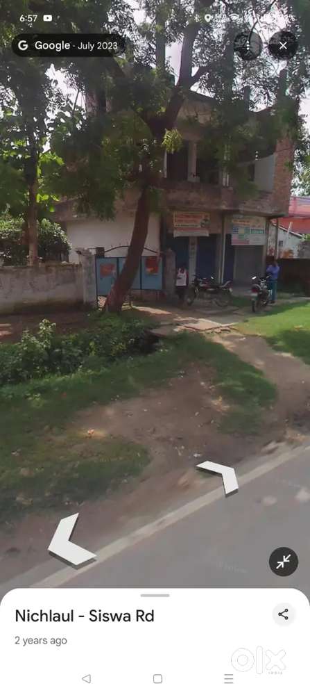 Nichlaul Plot on Main road