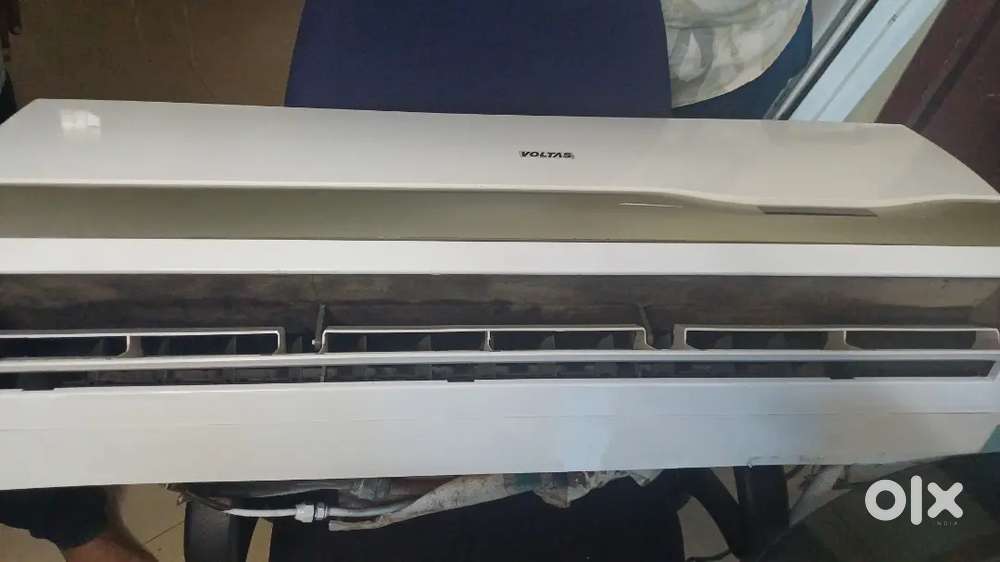 Split ac available and service available