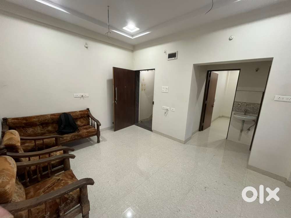 Spacious 1BHK for Rent in New Manish Nagar – Prime Location