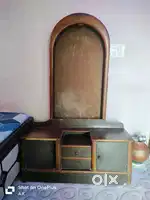 Dressing table