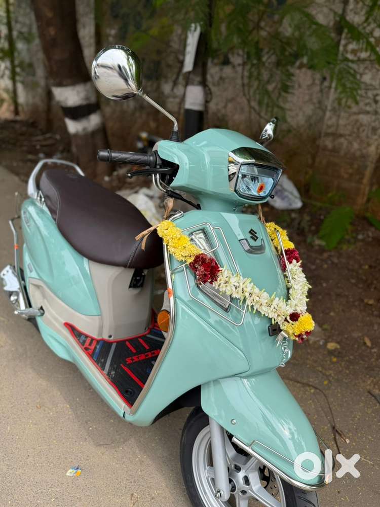 1 week new Suzuki access 125cc Ride connect edition