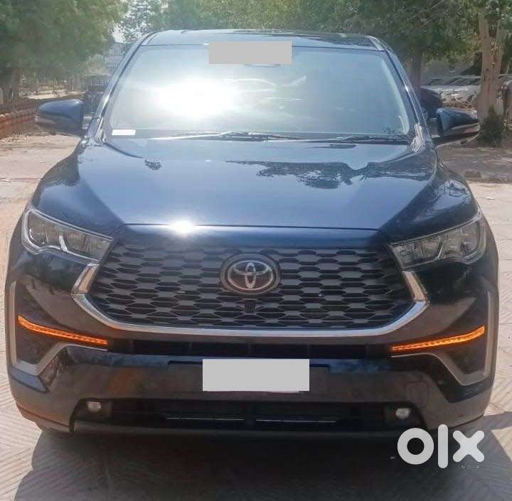 Toyota Innova Hycross 2.0 GX 7 STR, 2024, Petrol