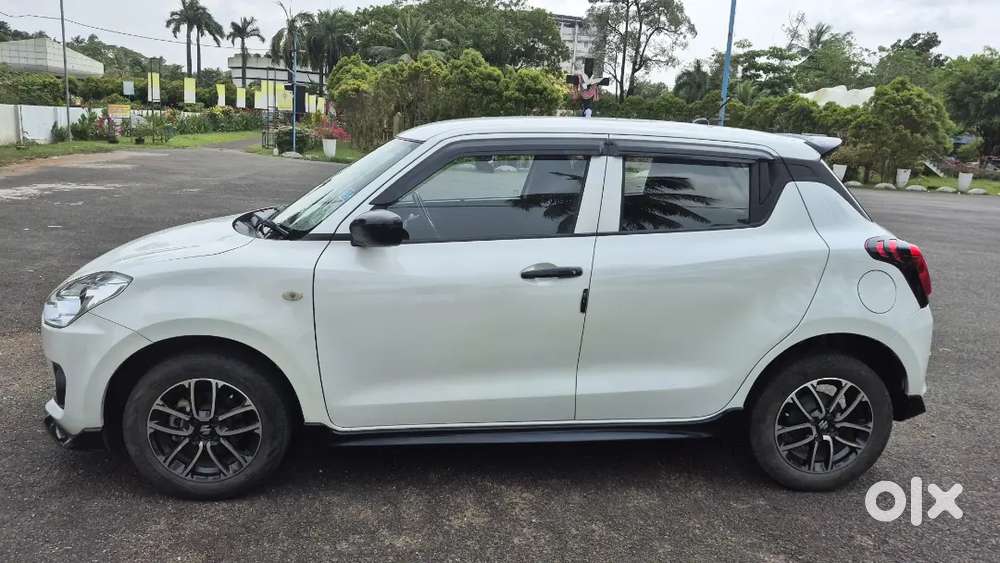 Maruti Suzuki Swift 2021 Petrol 53000 Km Driven