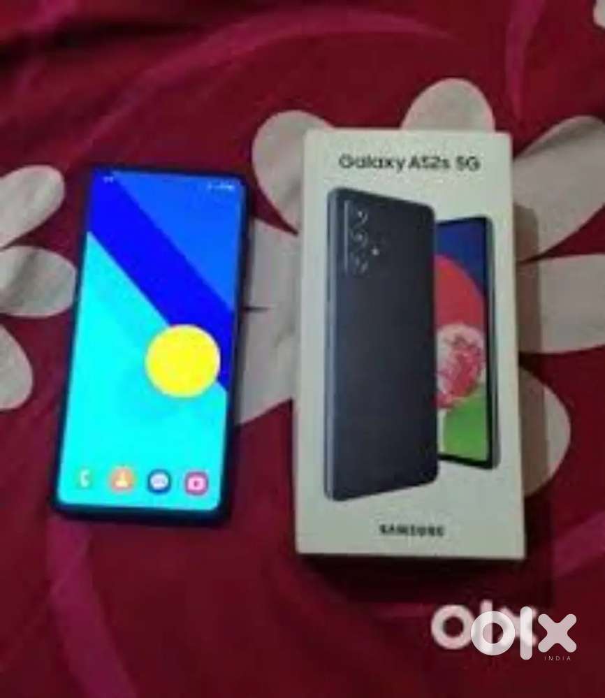 Samsung A52s. 5g. 8gb  128 gb. Supereb condition.