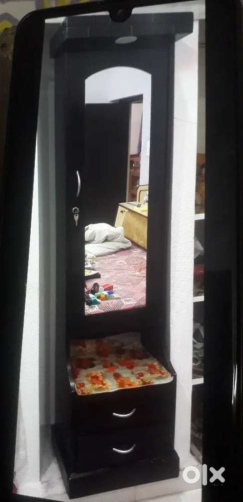 DRESSING TABLE SIZE 74x24x19 inch