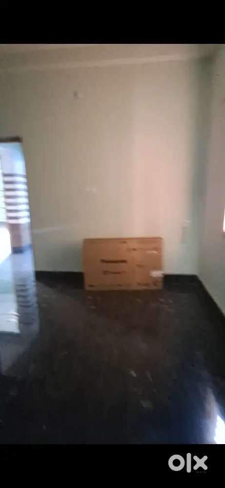 The 900 sq ft 2bhk flat on rent