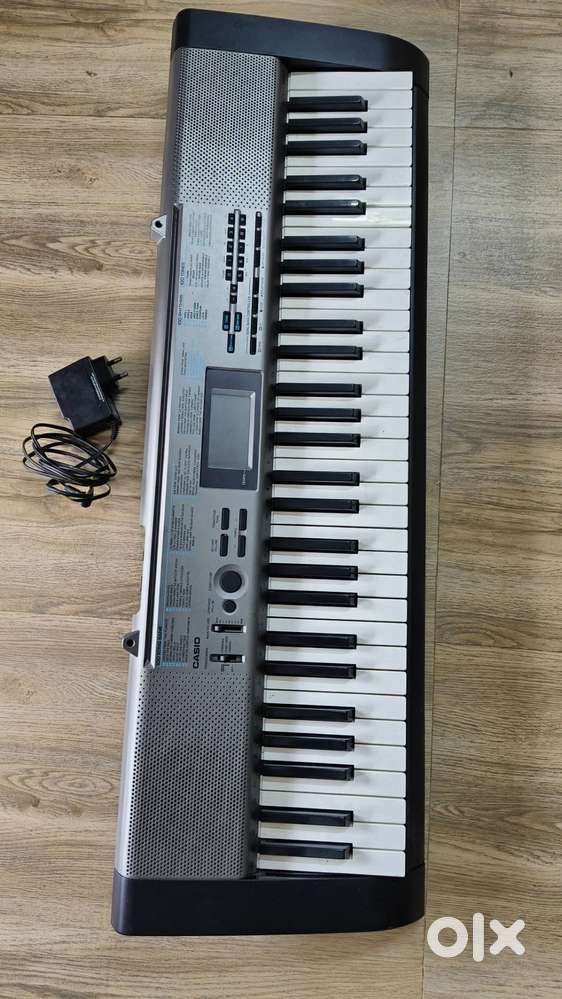 Piano keyboard