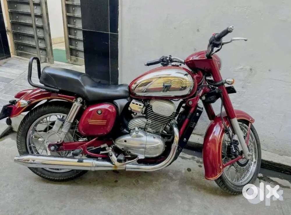 Jawa Classic 350 , very less driven, almost new