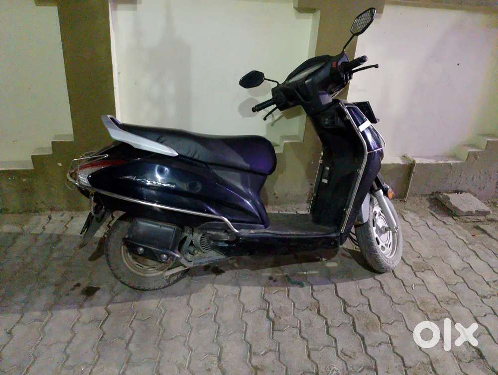 Need bike and scooty driver