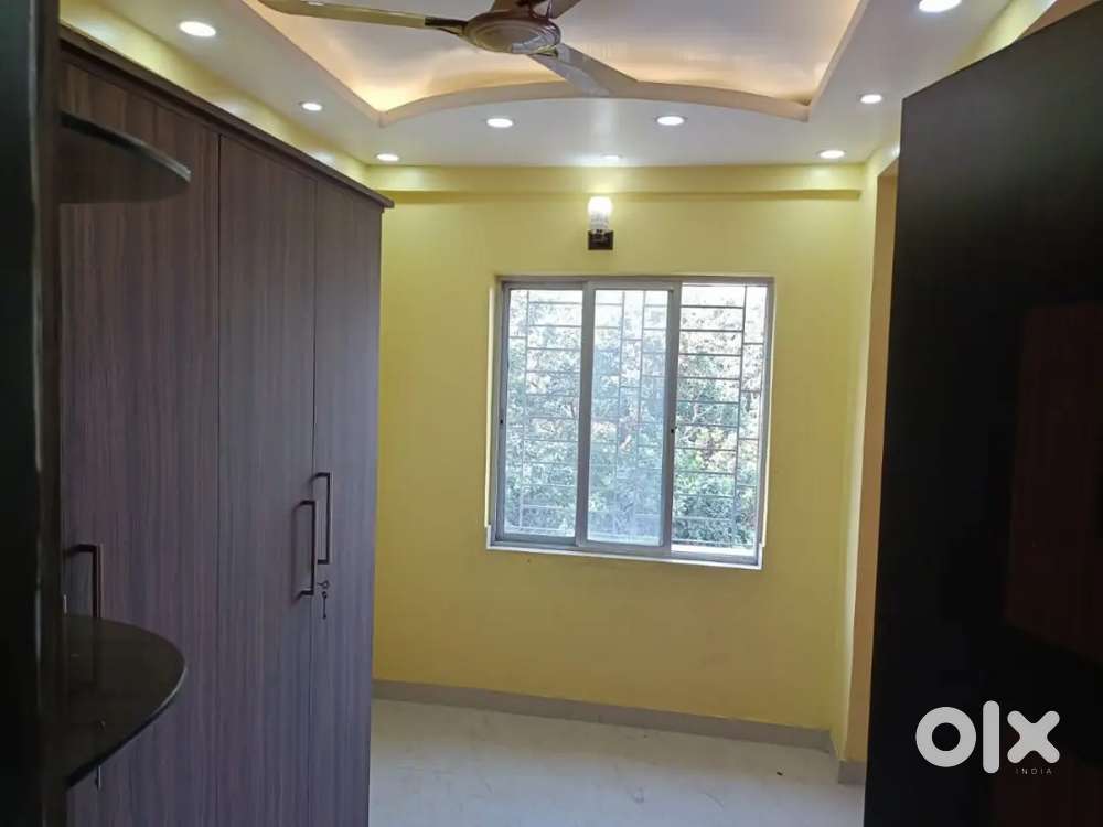 4BHK Flat at Madhyamgram,For rent