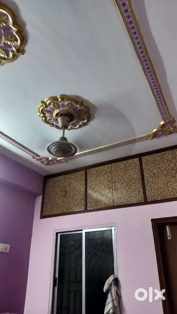 2mints waking distance from main road