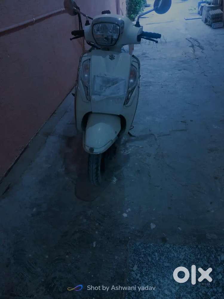 Suzuki access 125 bluetooth connect+alloy wheel+disc brake