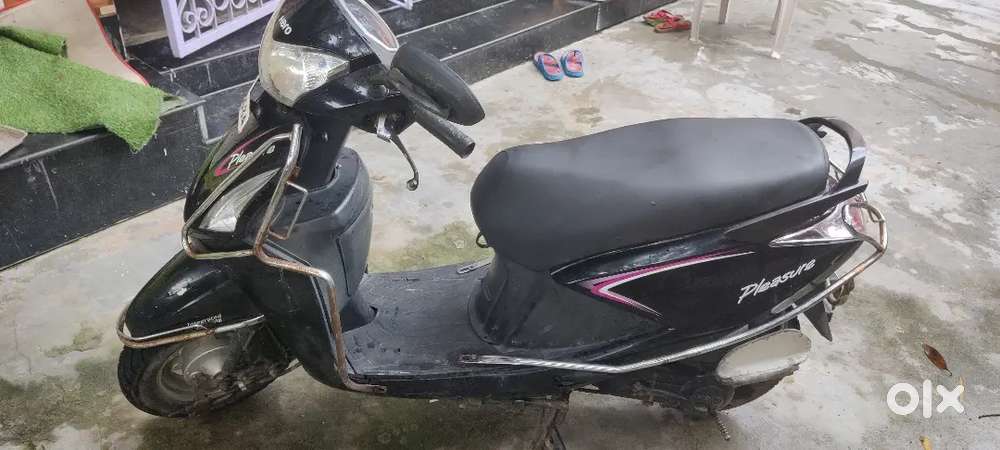 Hero honda- Brand.Pleasure - model.