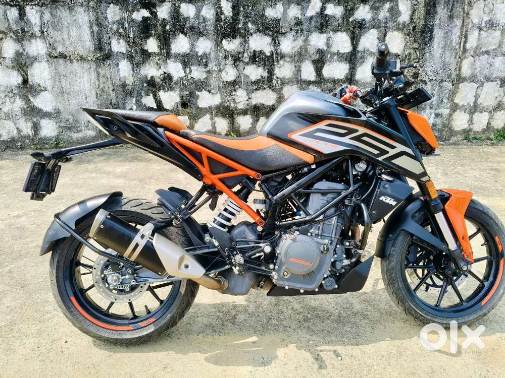 Duke 250 13000 km run