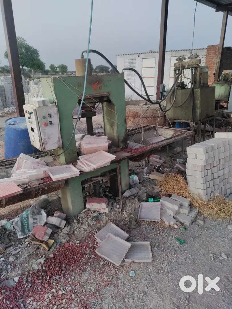 Paver inter locking Block machine