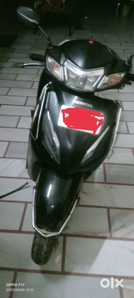 The Active 6g top model and the LED lights