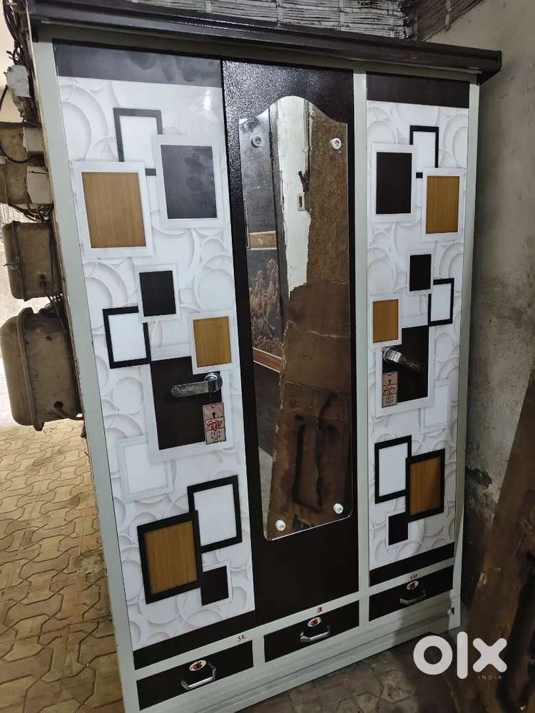 3 doors kabat urgent sale