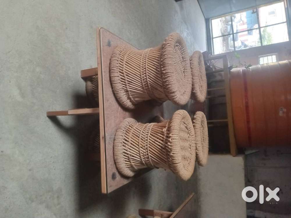 Rajasthani GrassBoard Table and Jute Mudda Set