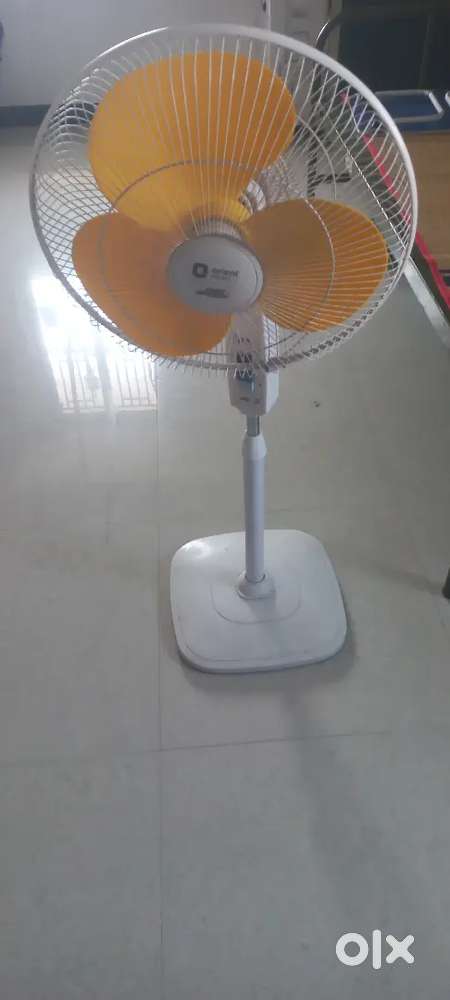 Fan pedasal  type orient 1year ago