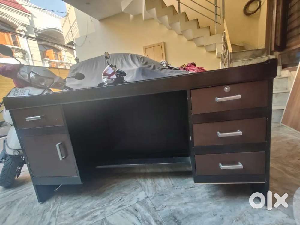 One office table, one computer table & ten study chairs
