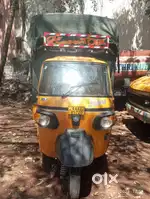 8 PIAGGIO APE 5720 CNG/PET