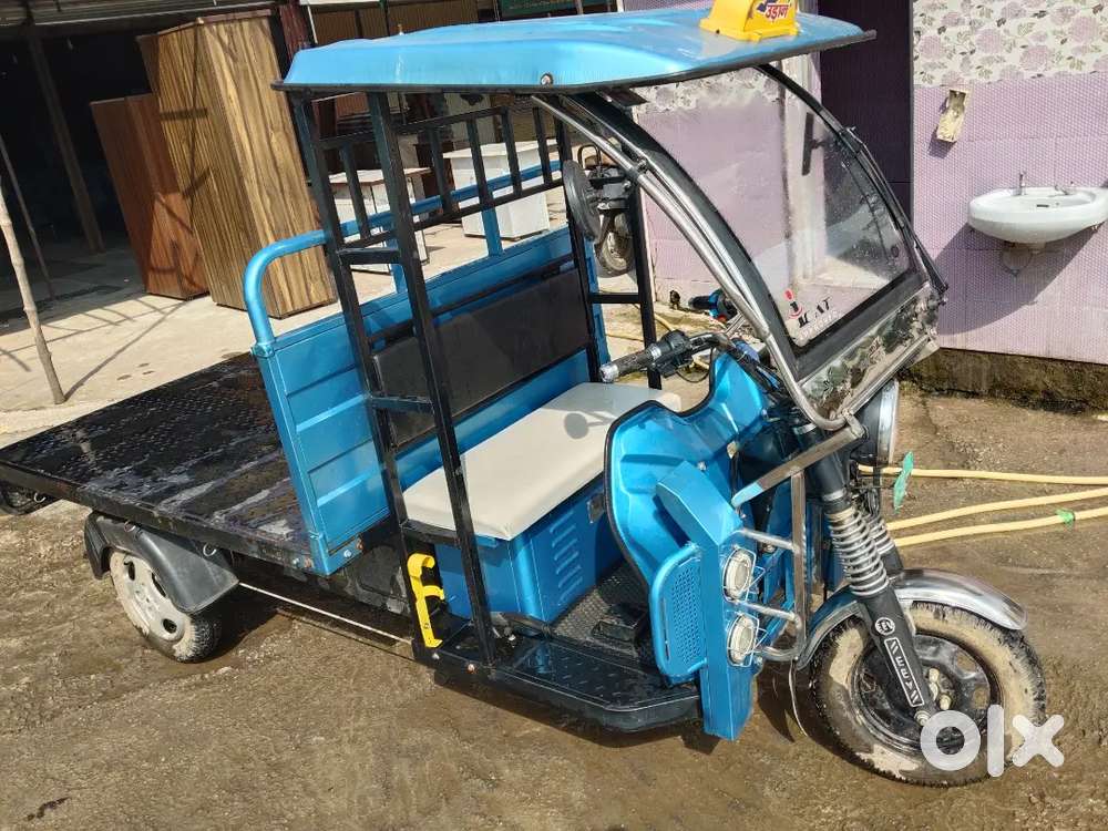 Ev loading commercial vehicle