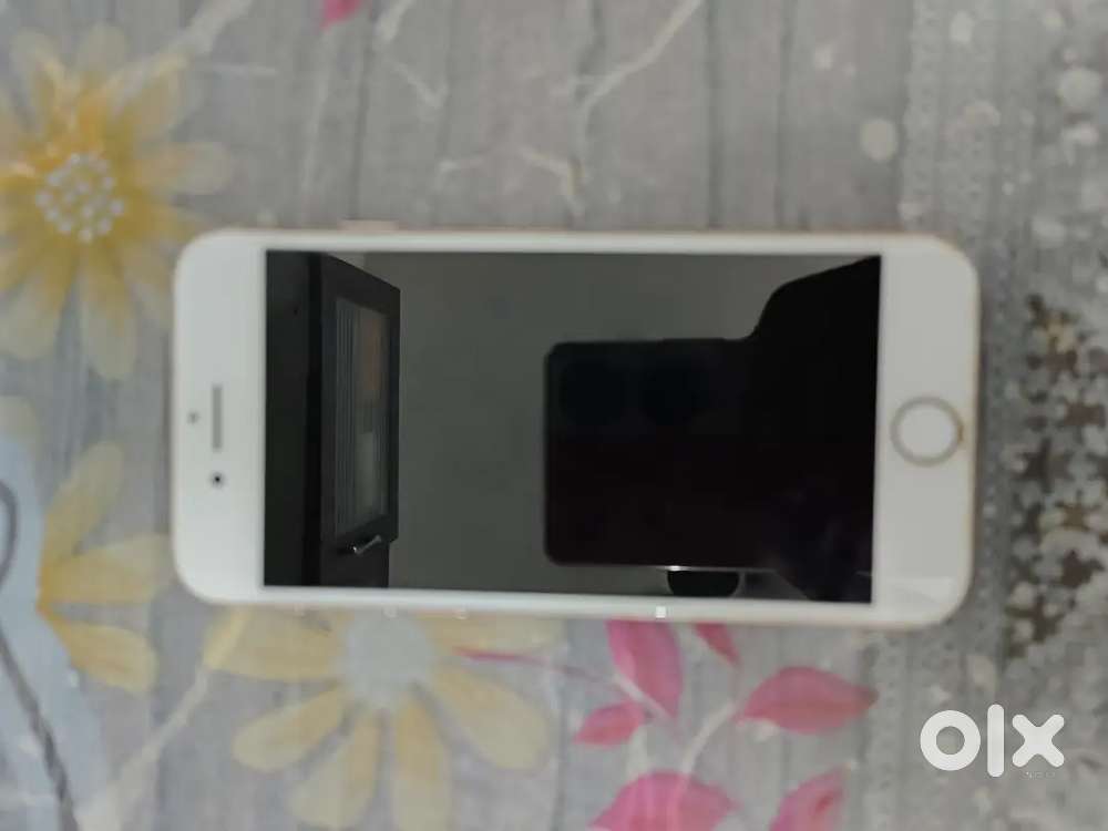 iPhone 8 64Gb & Charger