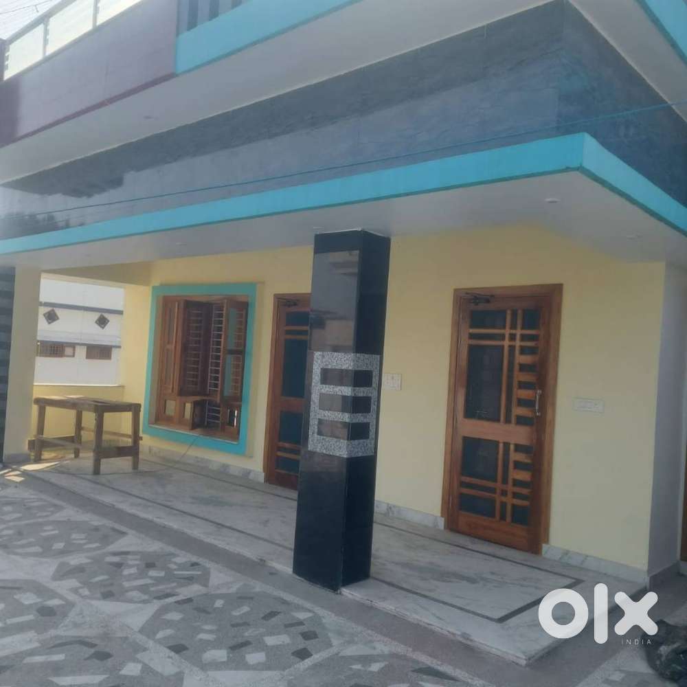 Three room set for rent semi furnished in Dashmesh vihar