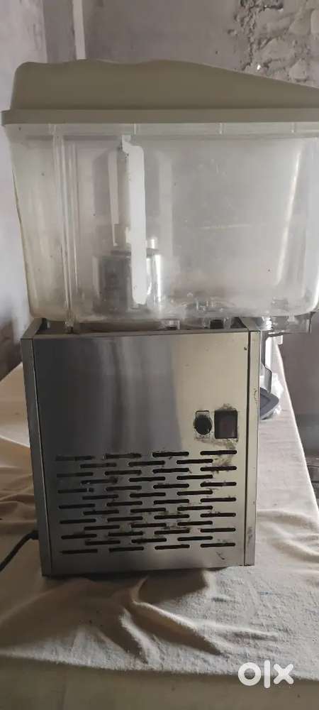 Juice machine pani to thanda rakhti hai pani ki tikki me use kr sakte