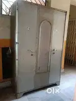3 door Almirah