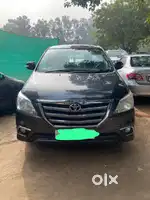 Toyota Innova 2.5 V 7 STR, 2015, Diesel