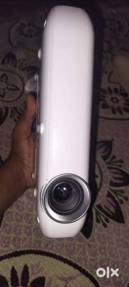 1000 Lumen Minibeam LED Projector