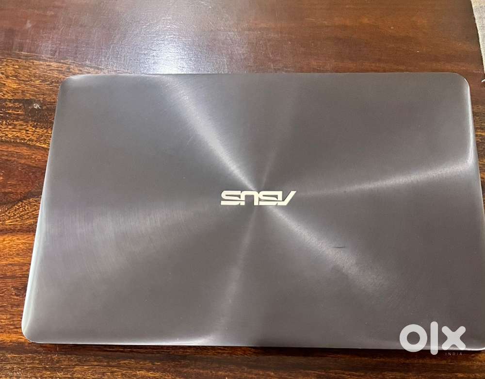 Asus laptop Metal body Slim design