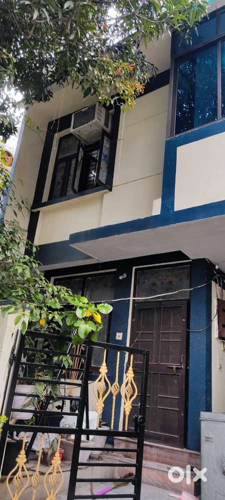 Urgent sell triplex and plot Independent house prime location