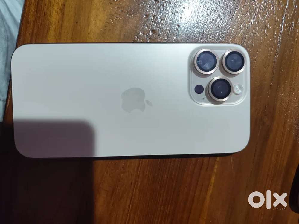 Iphone 16 pro max 100 btry