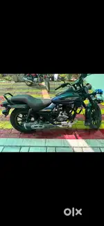 Bajaj avenger 150 street