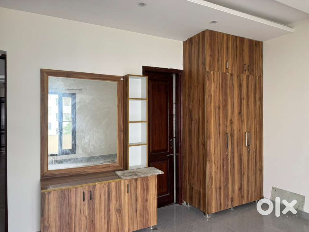 Semi furnished 3bhk kanal house for rent