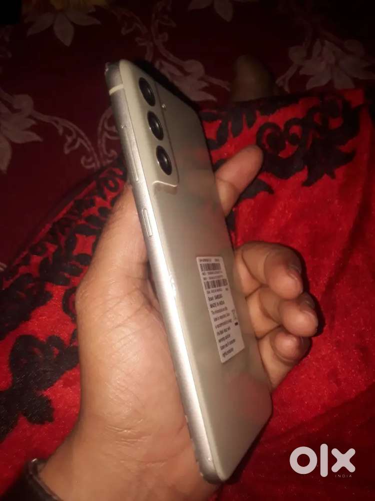 Full working phone with no scratches