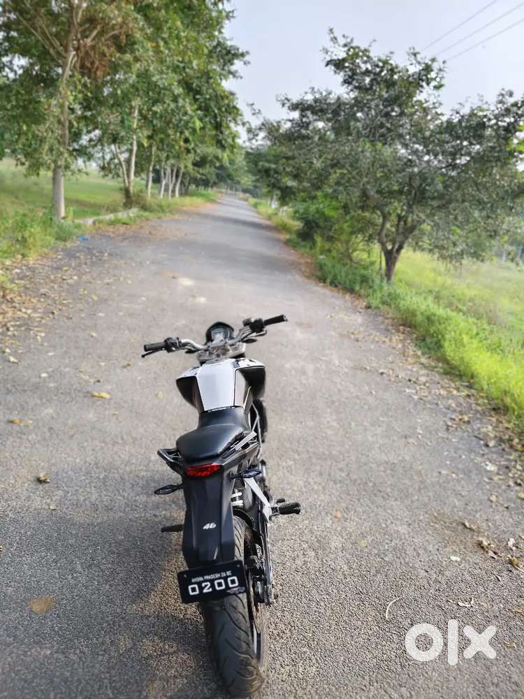 DUKE 200 BS 3 GOOD CONDITION