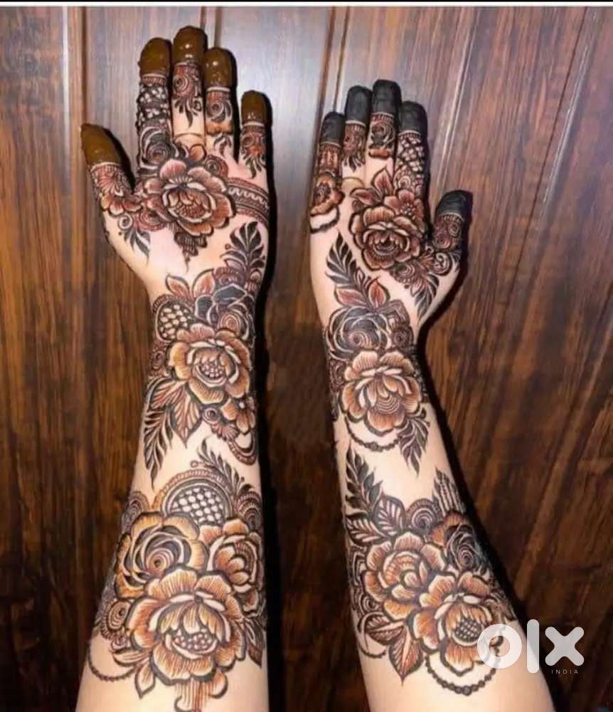 Mehandi artist, beautician bridal meakup party meakup dm to oder